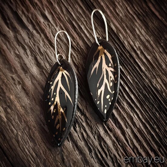 Elegant Black ice Porcelain Leaf Earrings